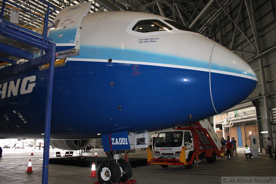 Boeing 787-8 N787BA