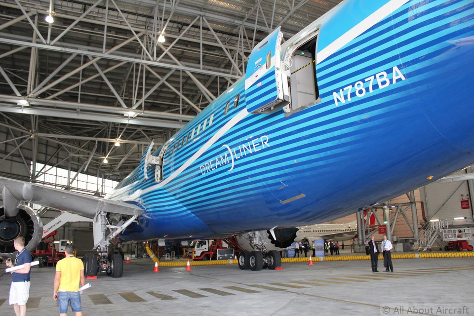 Boeing 787-8 N787BA