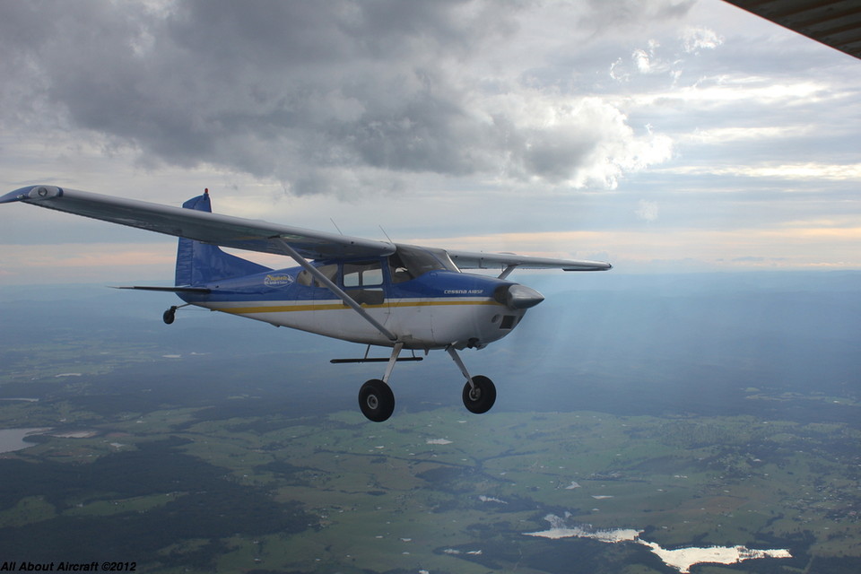 VH-OZA - Over Moruya