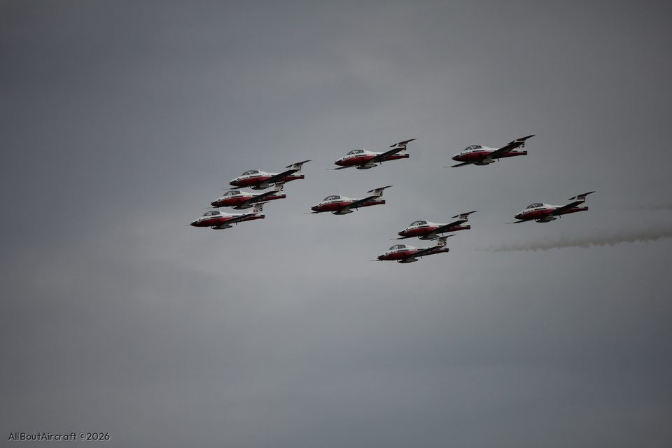 Snowbirds CT-114 Tutors