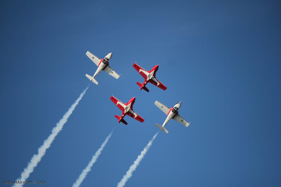 Snowbirds CT-114 Tutors