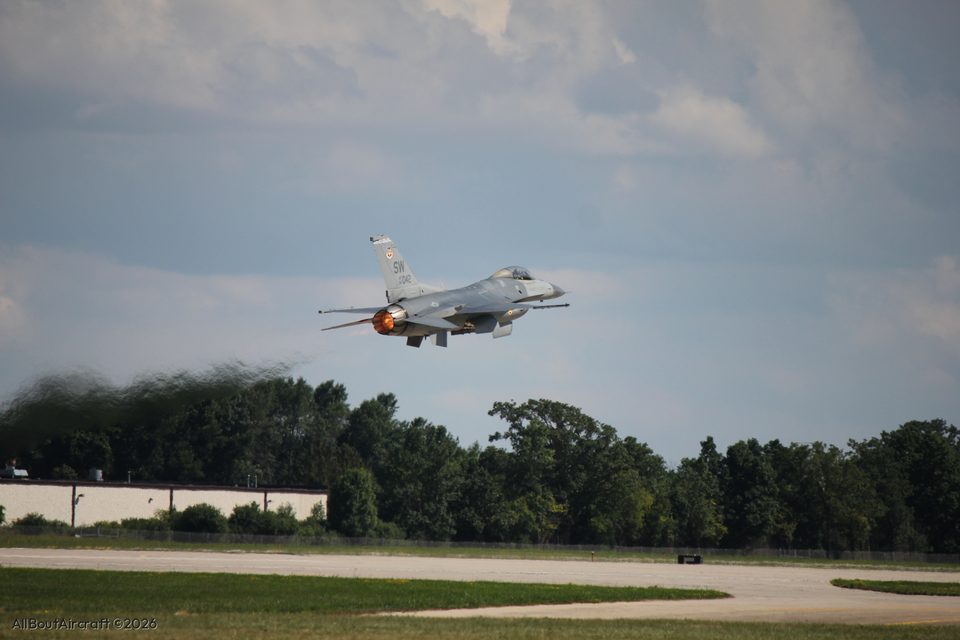 F-16 Fighting Falcon SW 042