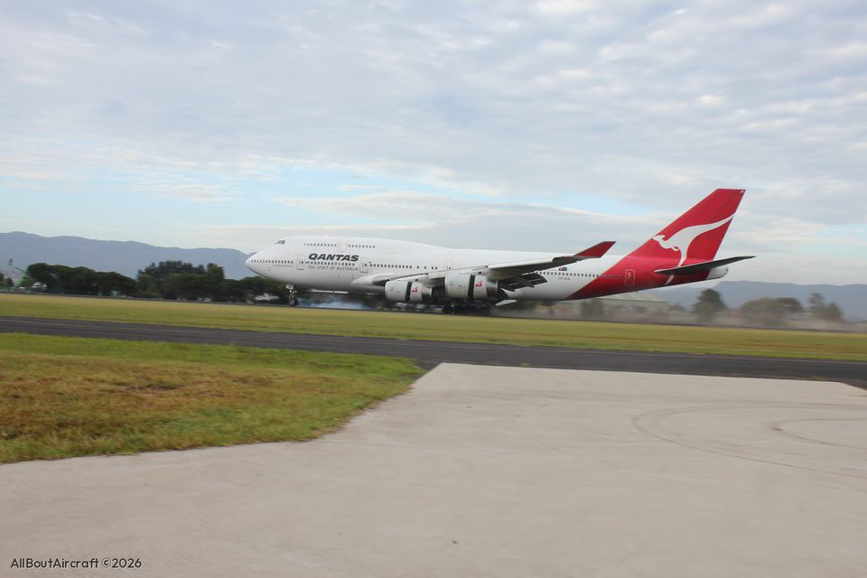 Rollout on the YSHL runway