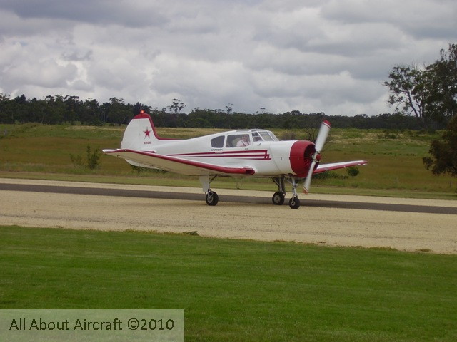 YAK18T - VH-ZEX
